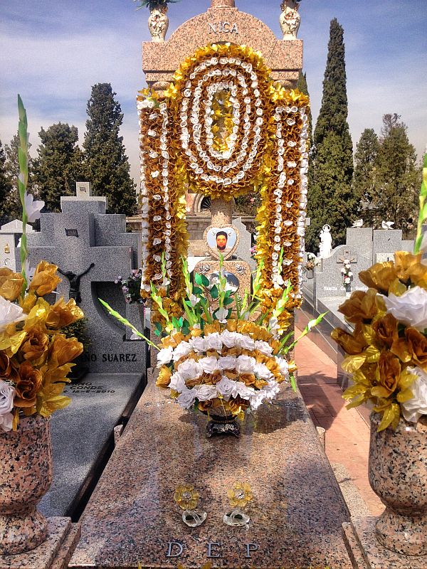 Außergewöhnlicher Grabschmuck.